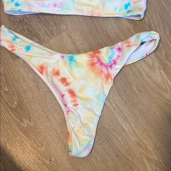 Simons Tie-Dye Bikini Set - Picture 3 of 5